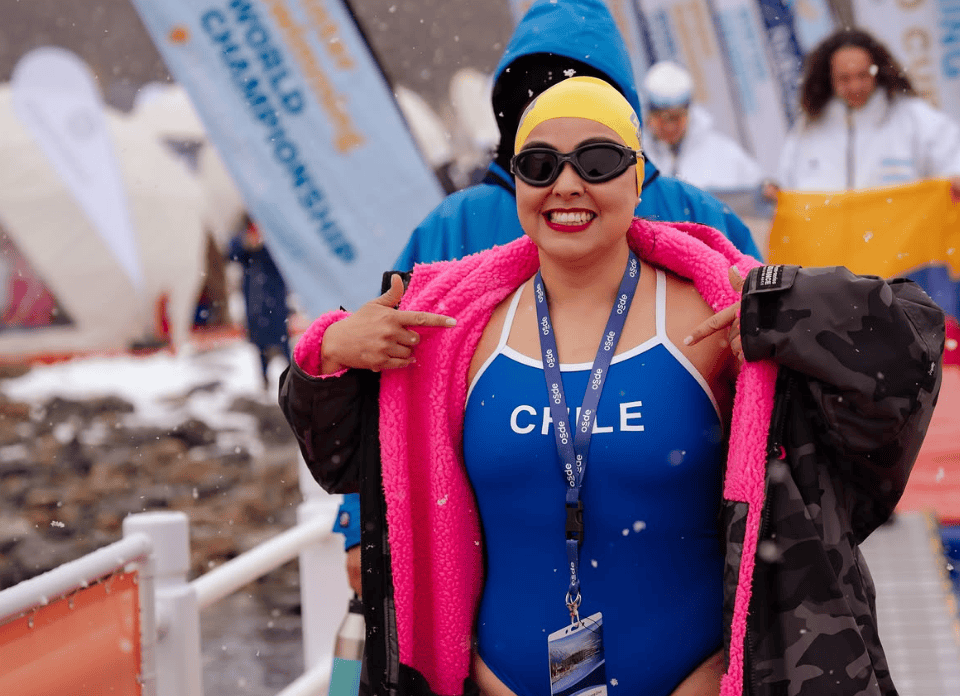 ¡Ya son 39 medallas! Chile suma 14 nuevas preseas en el tercer día del Mundial de Natación de Invierno El Calafate 2026